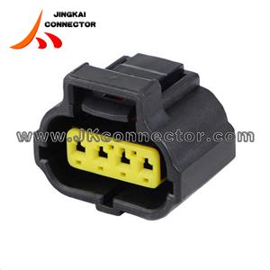 184046-1 Toyota SSC 4 wire automotive connector