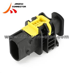 1-1703839-1 Te Connectivity Male 3.5mm 2 Pin Male Automotive Connector